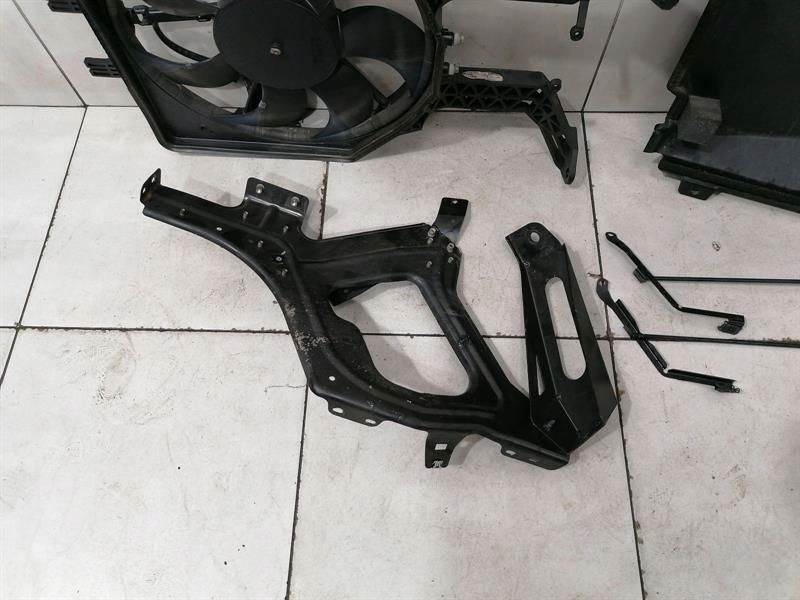 Вентилятор охлаждающий mclaren 600lt spider 13a6527cp вентилятор левая левая в Украине