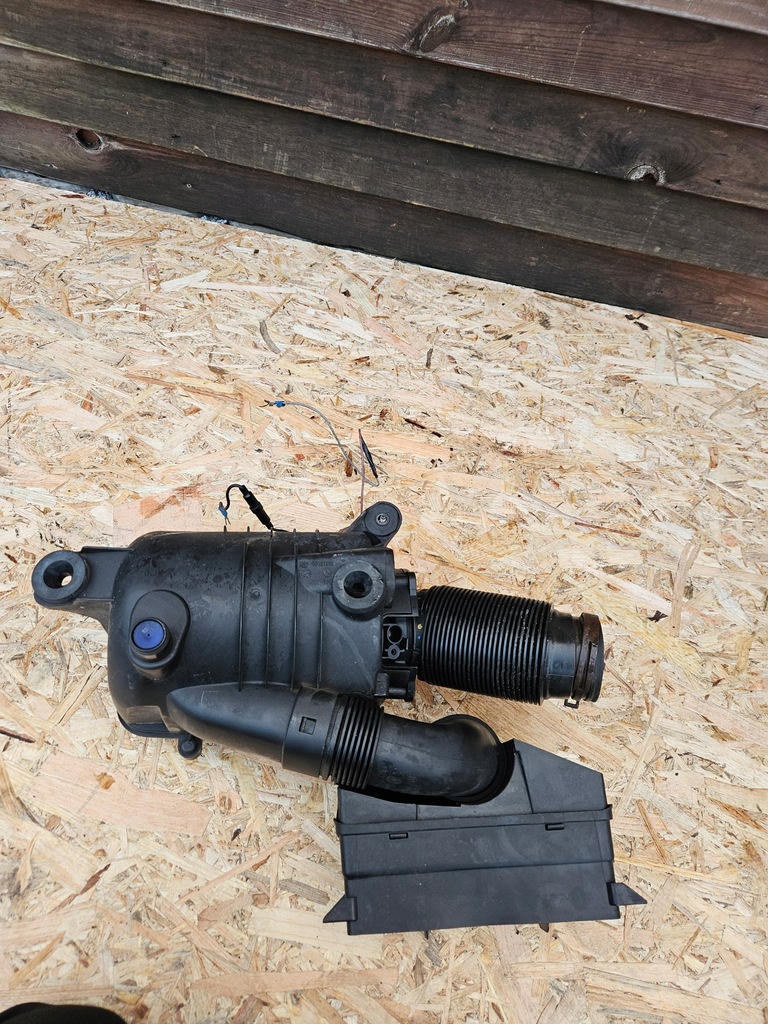 фото №10, Корпус фильтра воздуха 1.4 tsi cax seat leon ii lift 1k0129601cj