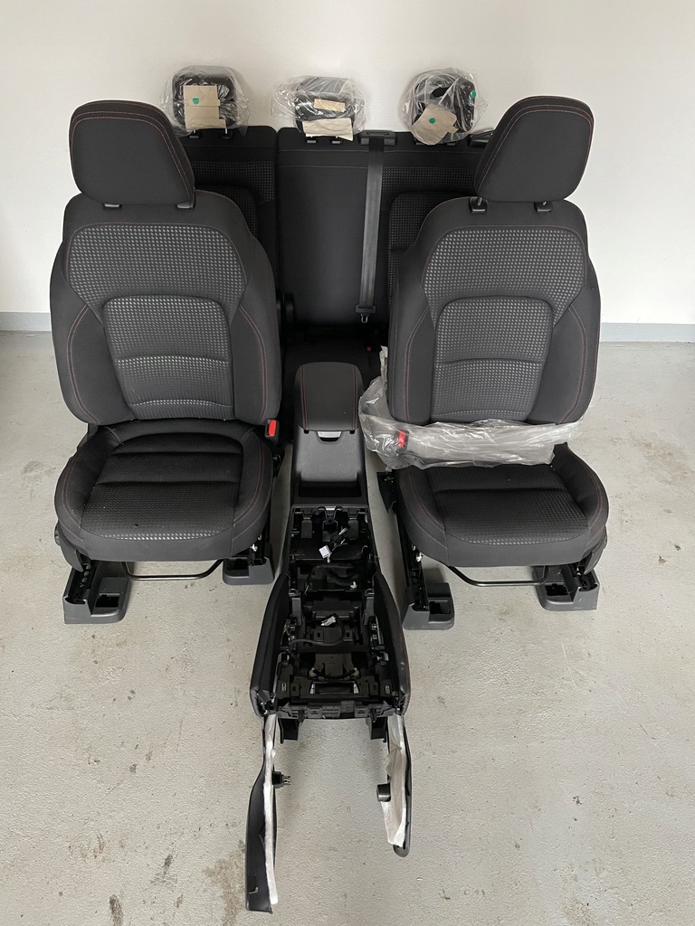 фото №1, Escape kuga mk3 сиденья заднее сиденье обшивки st-line