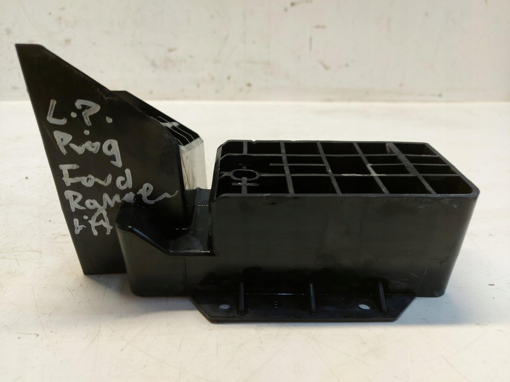 фото №1, Ford ranger iv напрямна поріг лівий перед передній