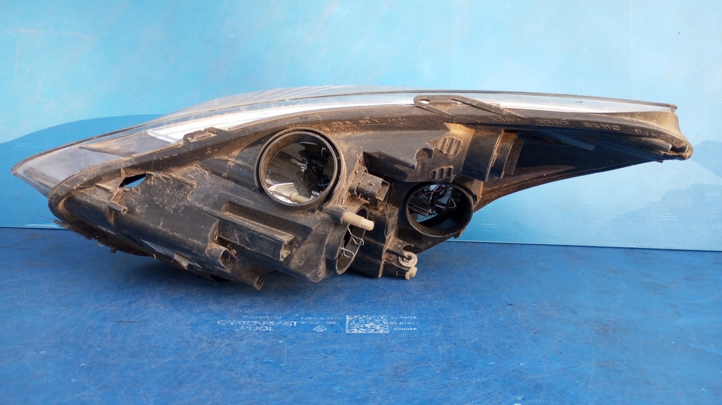 фото №14, Лампа правый перед europa 260106961r renault clio iv 4