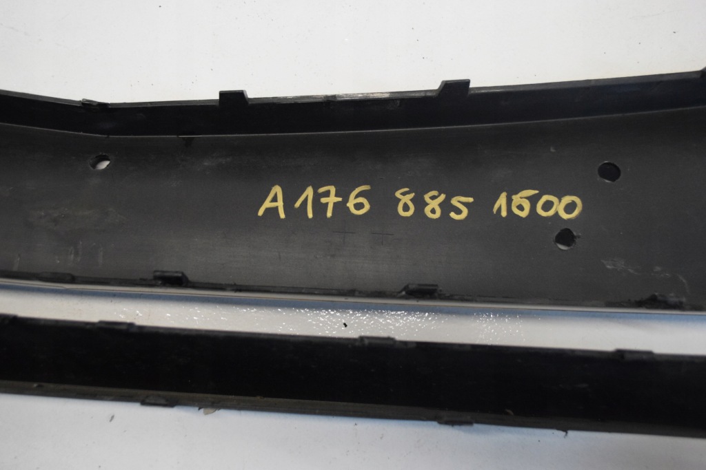 Mercedes a-klasa w176 amg 45 amg рестайлинг  бампер перед передний Оригинал