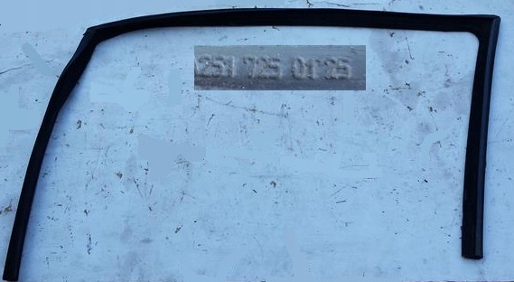 фото №1, Прокладка скло лівий p mercedes r w251 2517250125