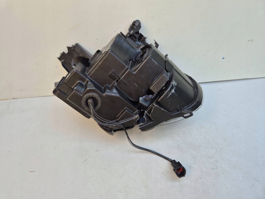 Повреждённая фара перед juke 2 2 f16 19- full led левый передняя 260606pm0a Цена