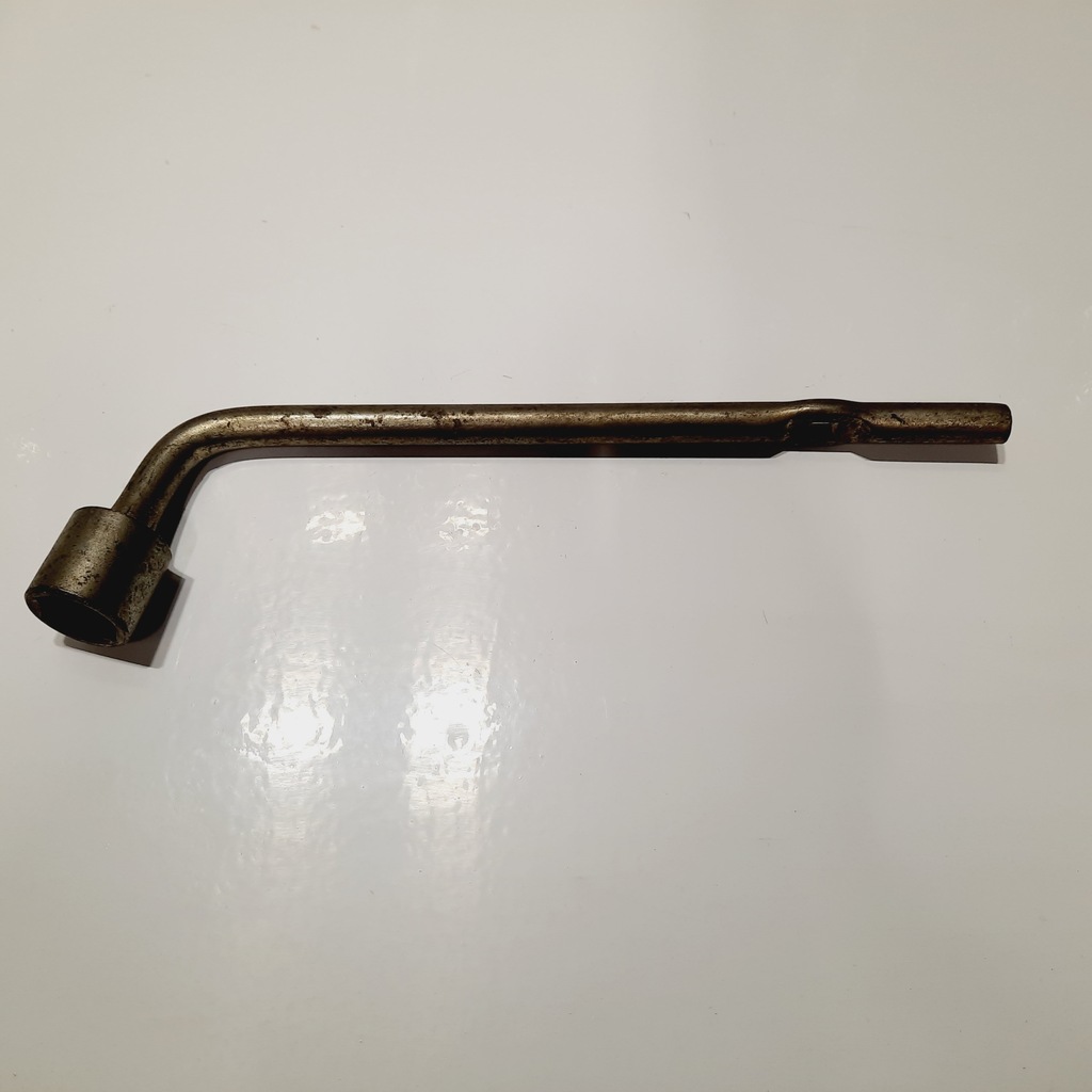 фото №1, Mazda 5 cr ключ do kół