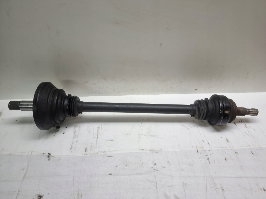 Купити Mercedes w217 6.3 привідний вал задні