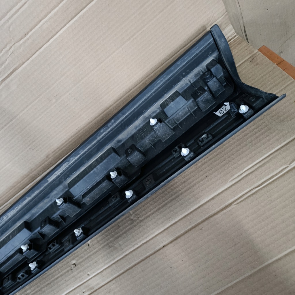 Молдинг двері лівий перед renault arkana 808777197r Зі Шроту