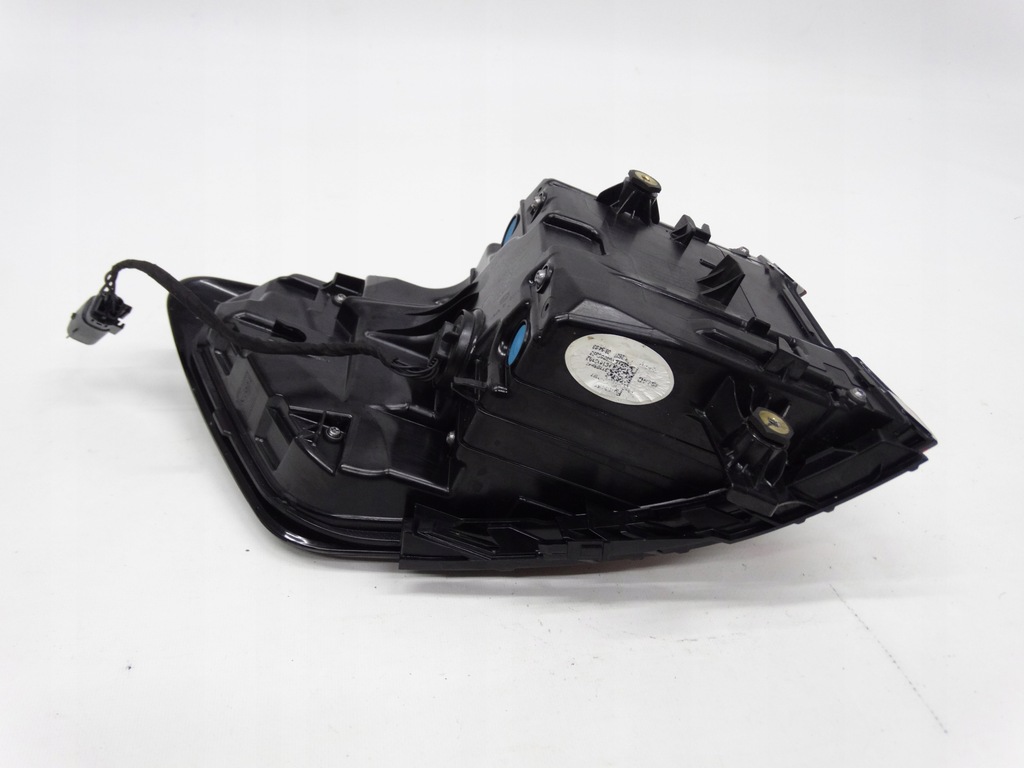 фото №12, Polestar 2 2020+ лампа правая задняя led 31108941 оригинальная