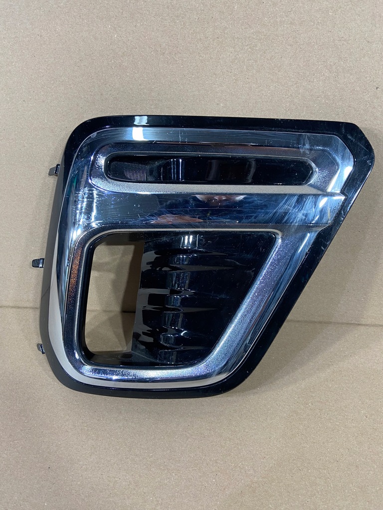 фото №1, Правая решётка перед бампера subaru forester v