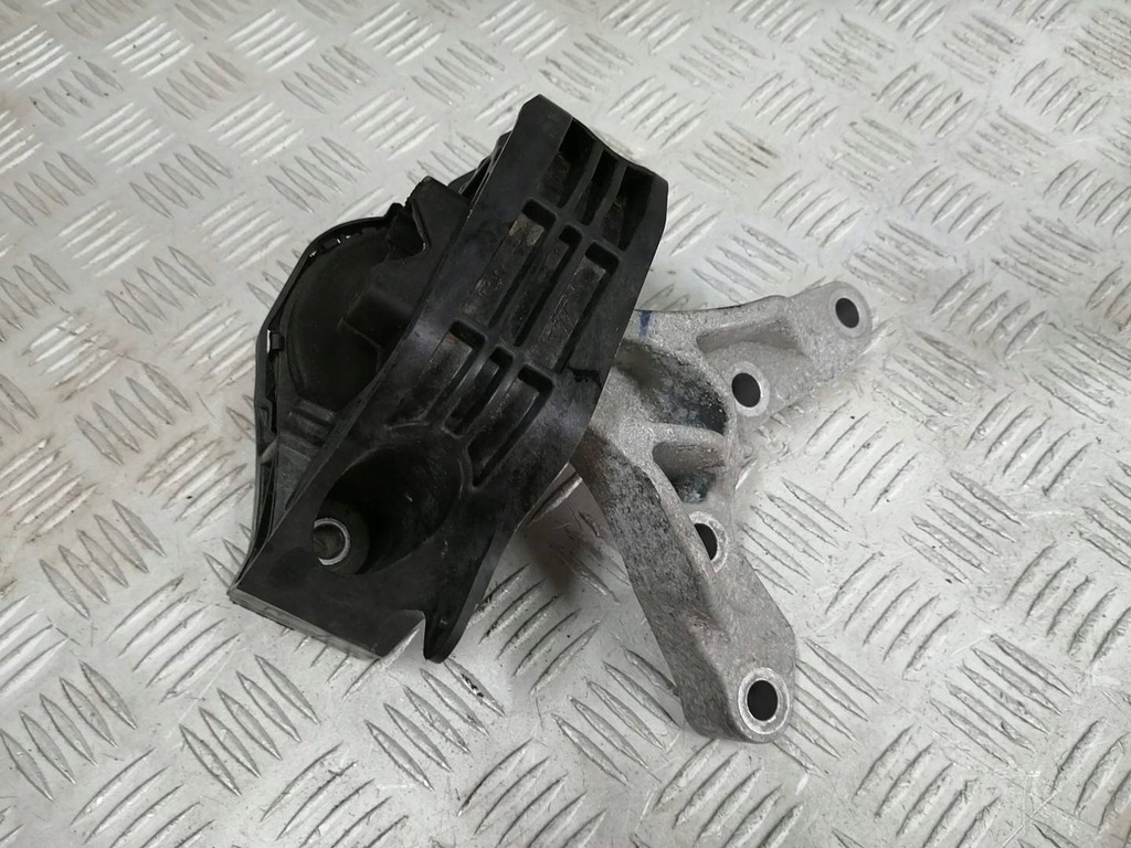фото №1, Кронштейн подушка двигателя citroen c4 iii 1.2 thp