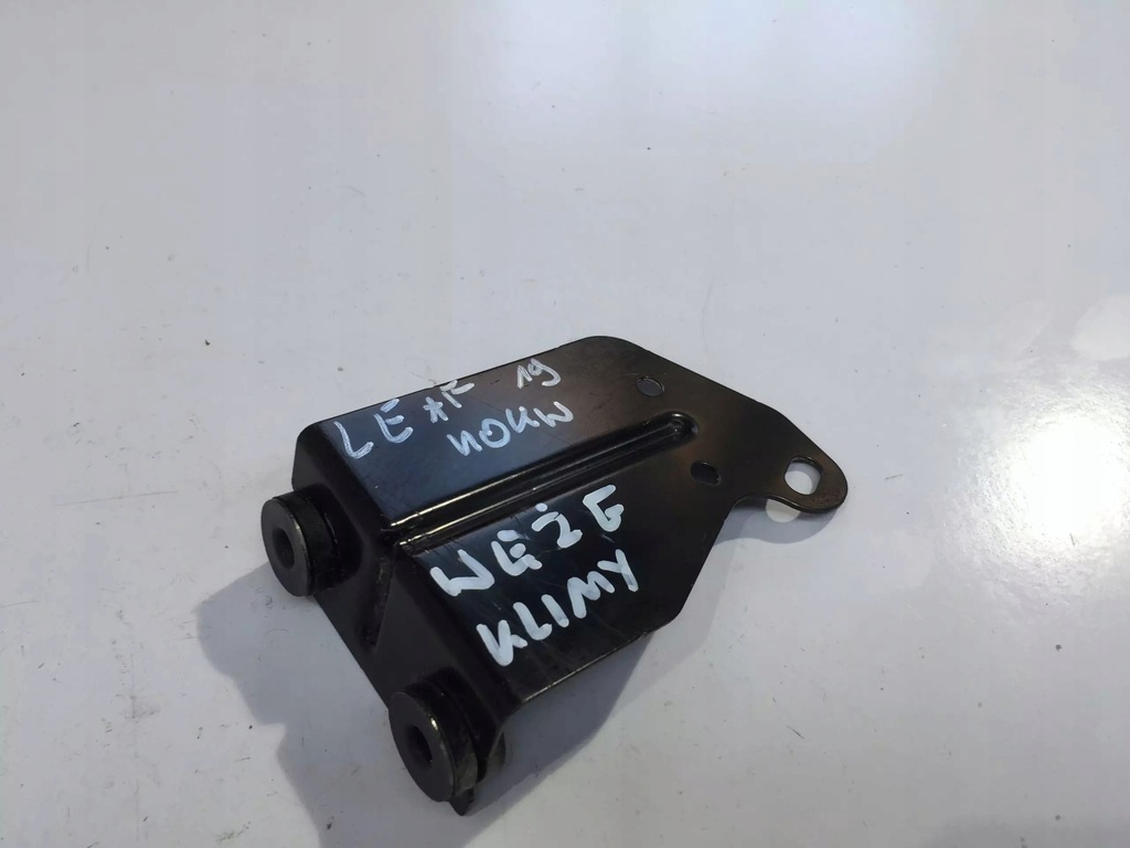 фото №1, Nissan leaf ii 2 кронштейн трубопровод кондиционера