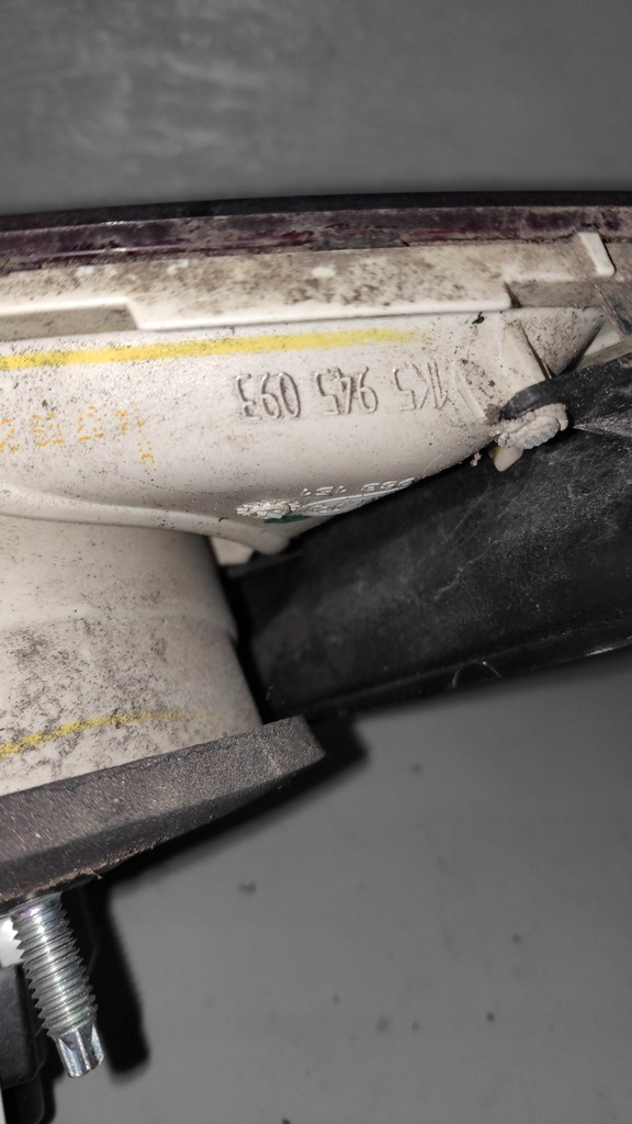 фото №7, Лампа задняя w крышка правая + левая vw jetta v 5 05-11