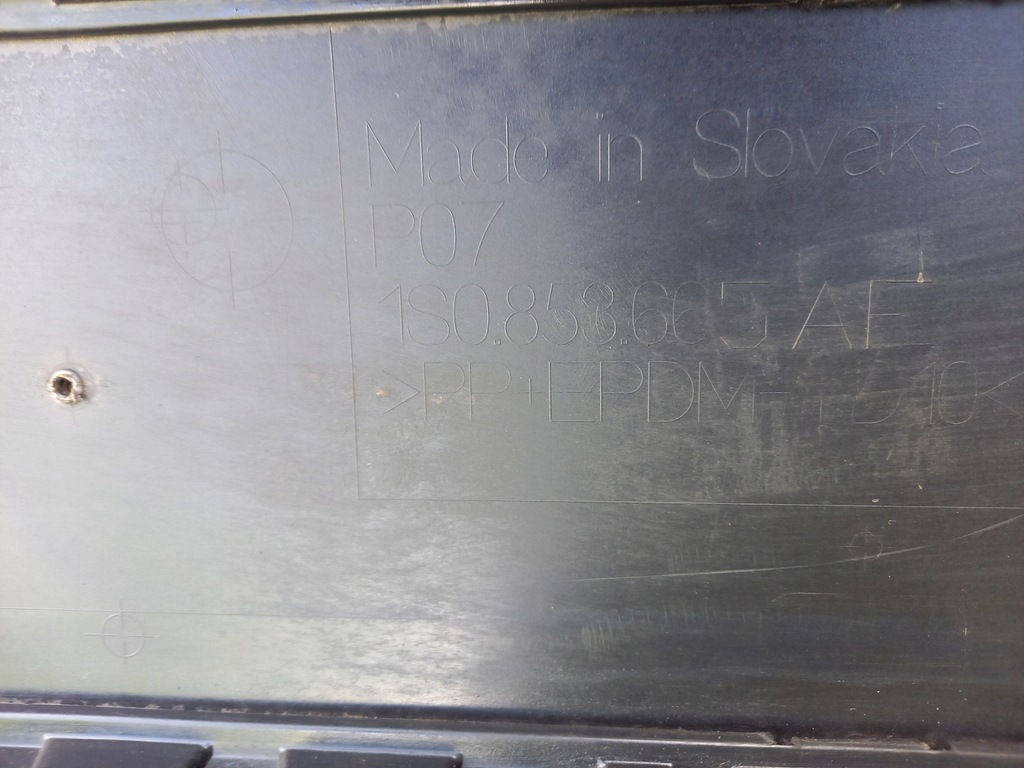 фото №10, Vw e-up e up lift 16- бампер передний решётка оригинал!