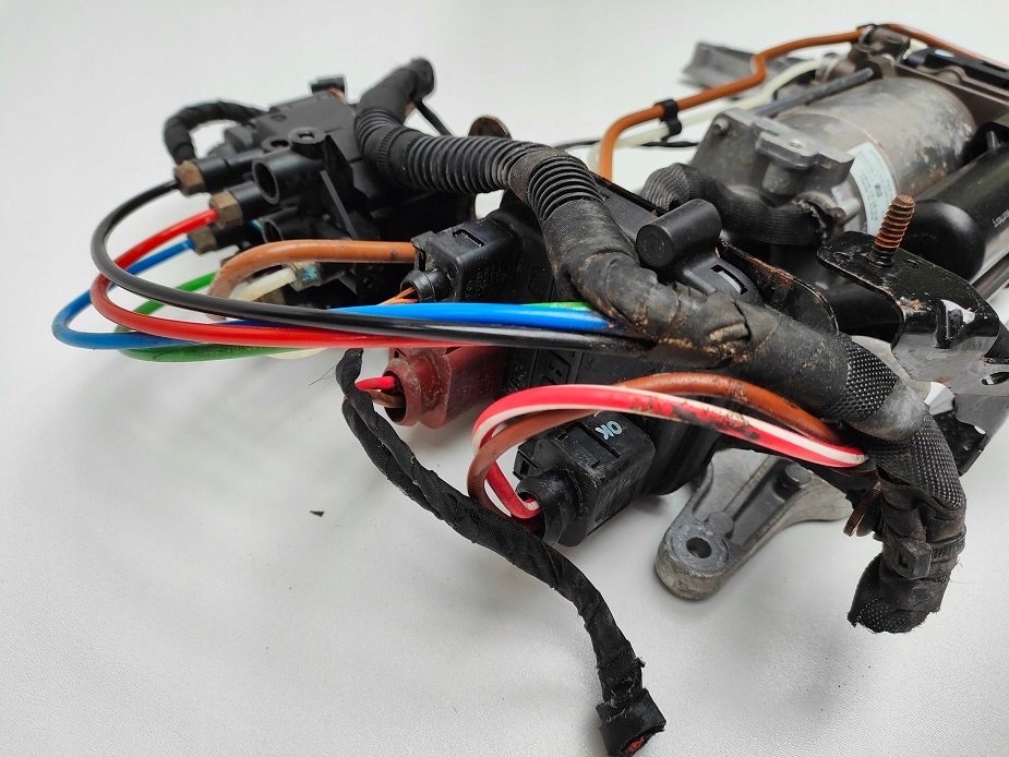 фото №7, Компрессор насос подвеска распределитель 971616006d panamera 971 974