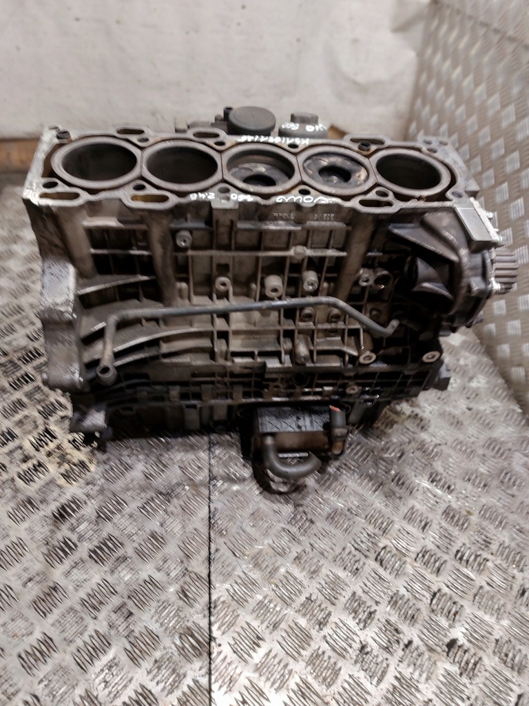 фото №8, Блок dół двигателя volvo s60 2.4d d5244t 120kw