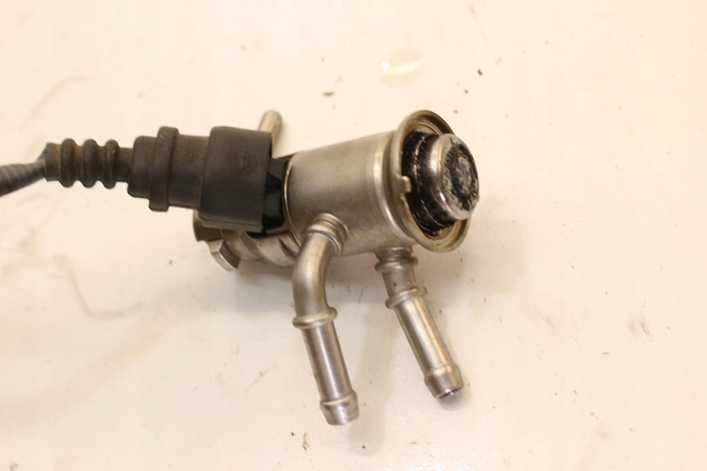 фото №7, Інжектор форсунка adblue 208997976r renault scenic iv 1.7 dci