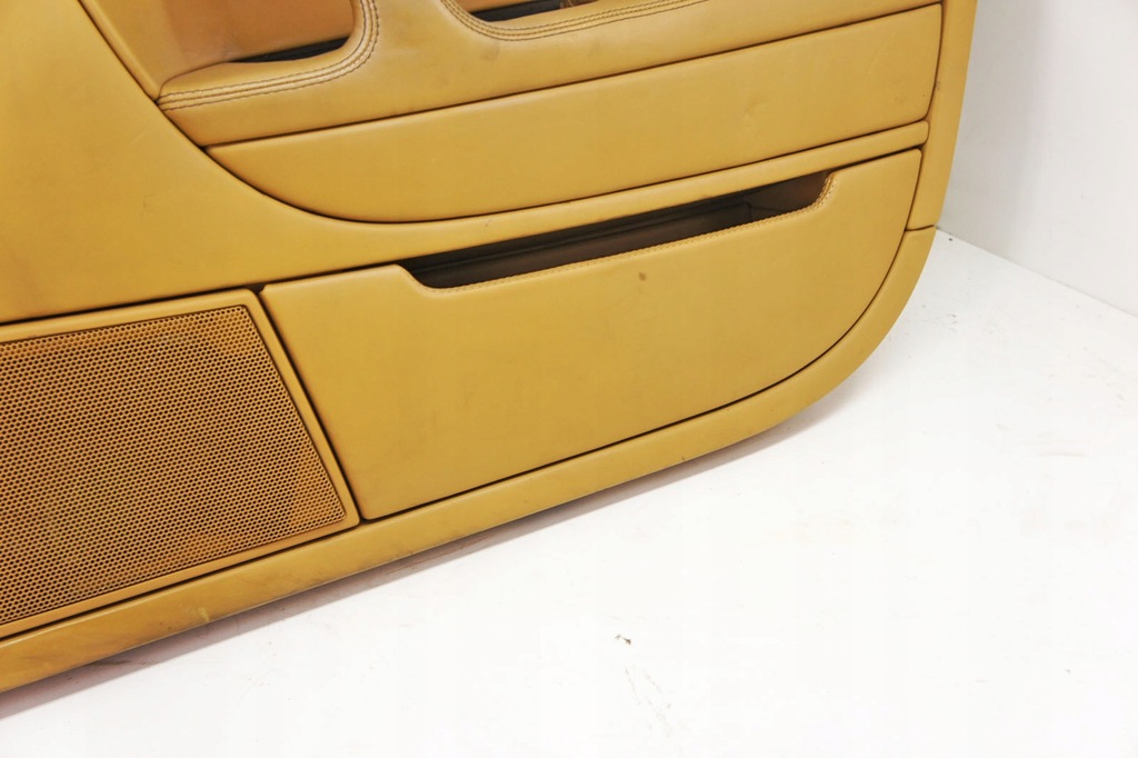 фото №6, Ir069 bentley flying spur i обшивка правий перед