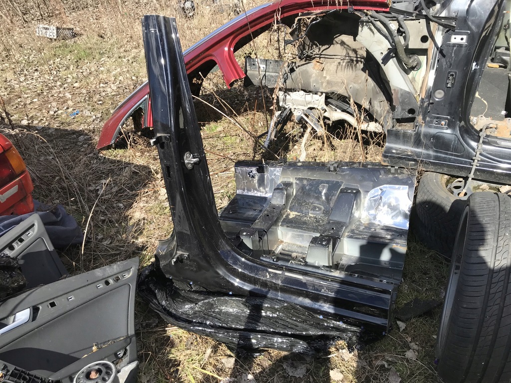 фото №1, Audi q7 ii 4m0 блок двигуна поріг правий середній