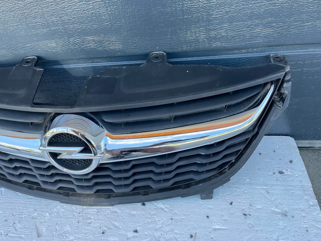 фото №5, Решётка радиатора решётка радиатора opel karl 94514486 хороший