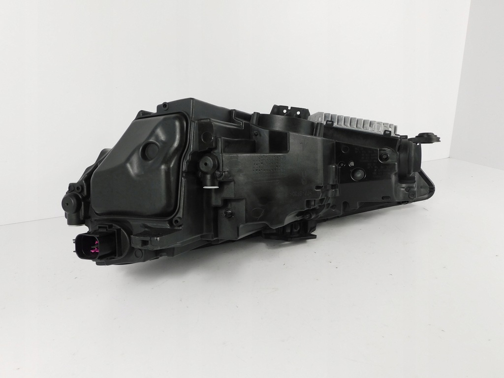 фото №8, Audi a4 b9 8w lift лампа права matrix 8w0941036h