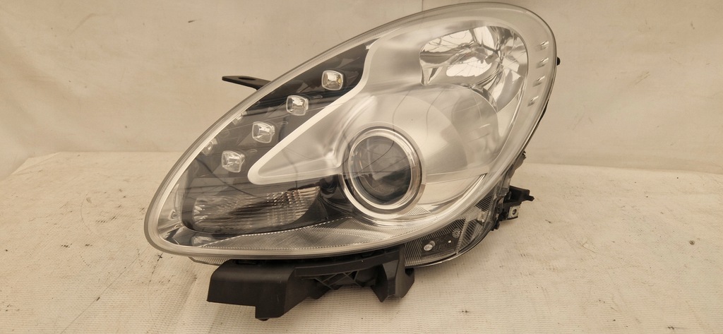 фото №1, Alfa romeo giulietta обычная led лампа передняя левая