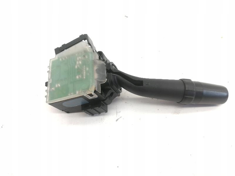 фото №1, Перемикачі toyota avensis _t25_ 8465205170 2008