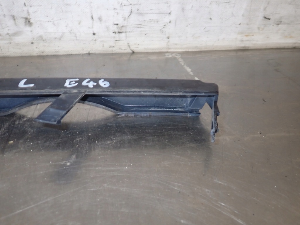 фото №5, Молдинг pod фара права bmw e46 320 2.0