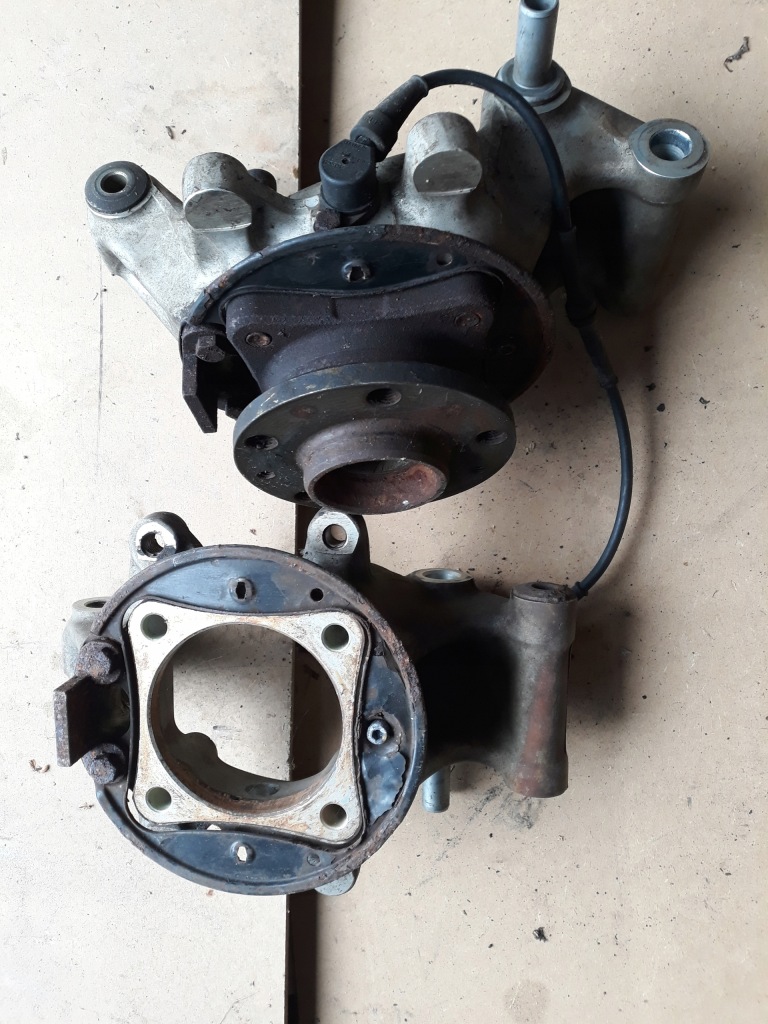 фото №2, Maserati 3200 поворотний кулак задня ступиця