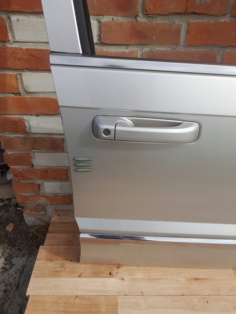 фото №13, Jeep grand cherokee wk 5-10 дверь правый перед