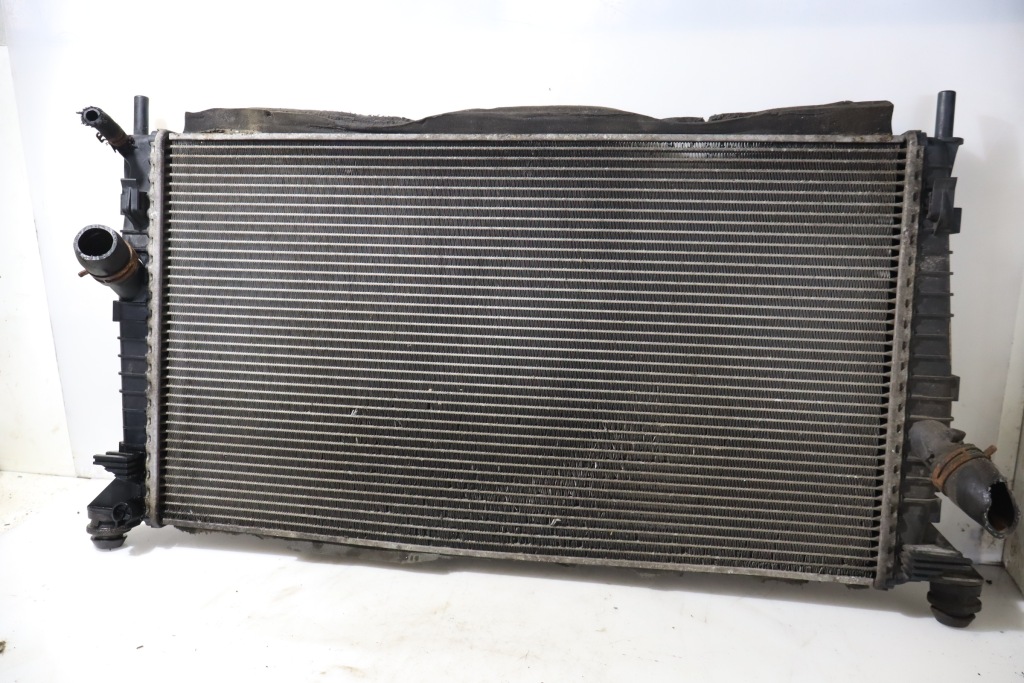 Купити Радіатор води ford focus 2 mk2 1.6 16v