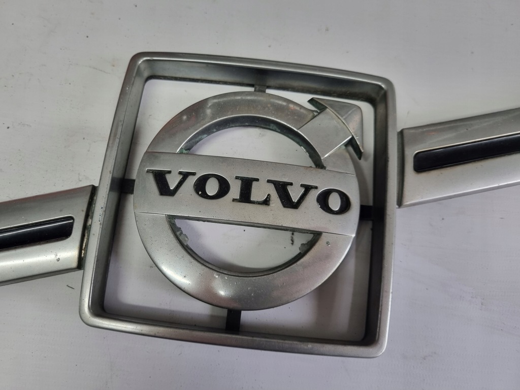 фото №2, Эмблема решётка капот кабины volvo fh 12 13