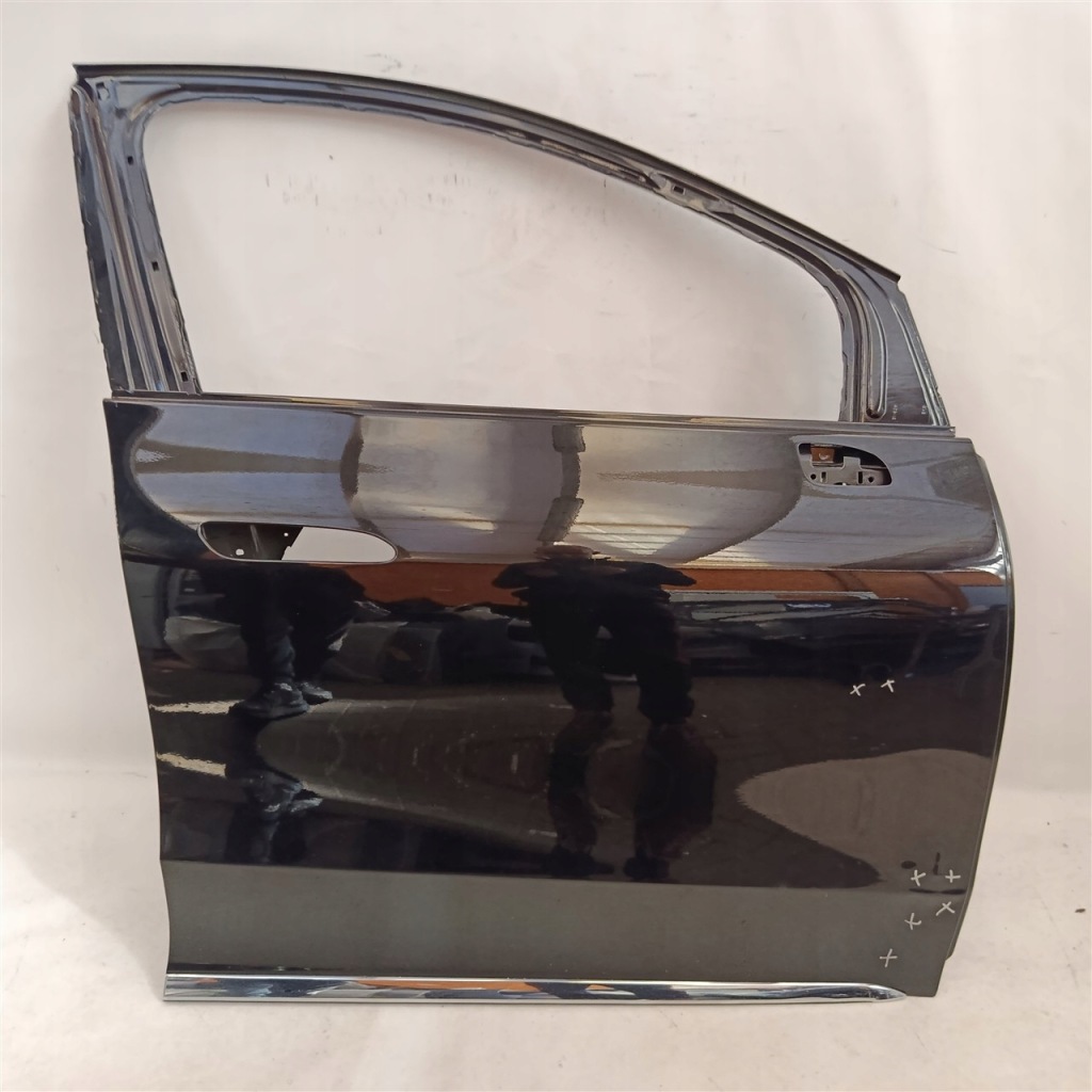 Купити Двері праве перед mercedes eqe 294 a2947221100