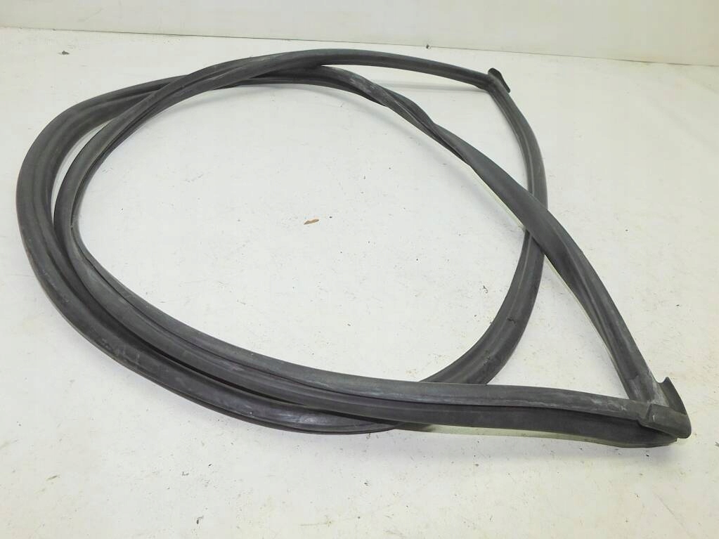 фото №6, Porsche cayenne i 03-10 прокладка стекло перед