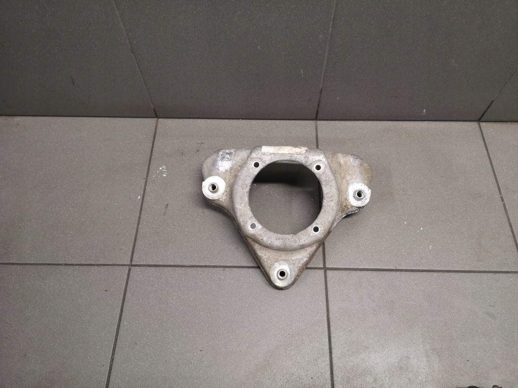 фото №1, Чашка кронштейн амортизатора a8 d3 4e0412383d