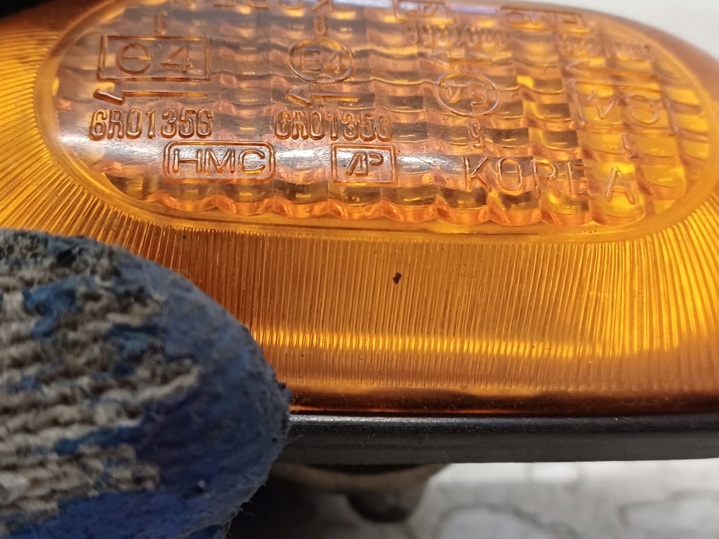 фото №7, Hyundai galloper 98- поворотник крила