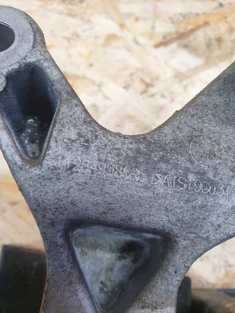 фото №6, Dacia duster 1.2 tce кронштейн подушка двигателя