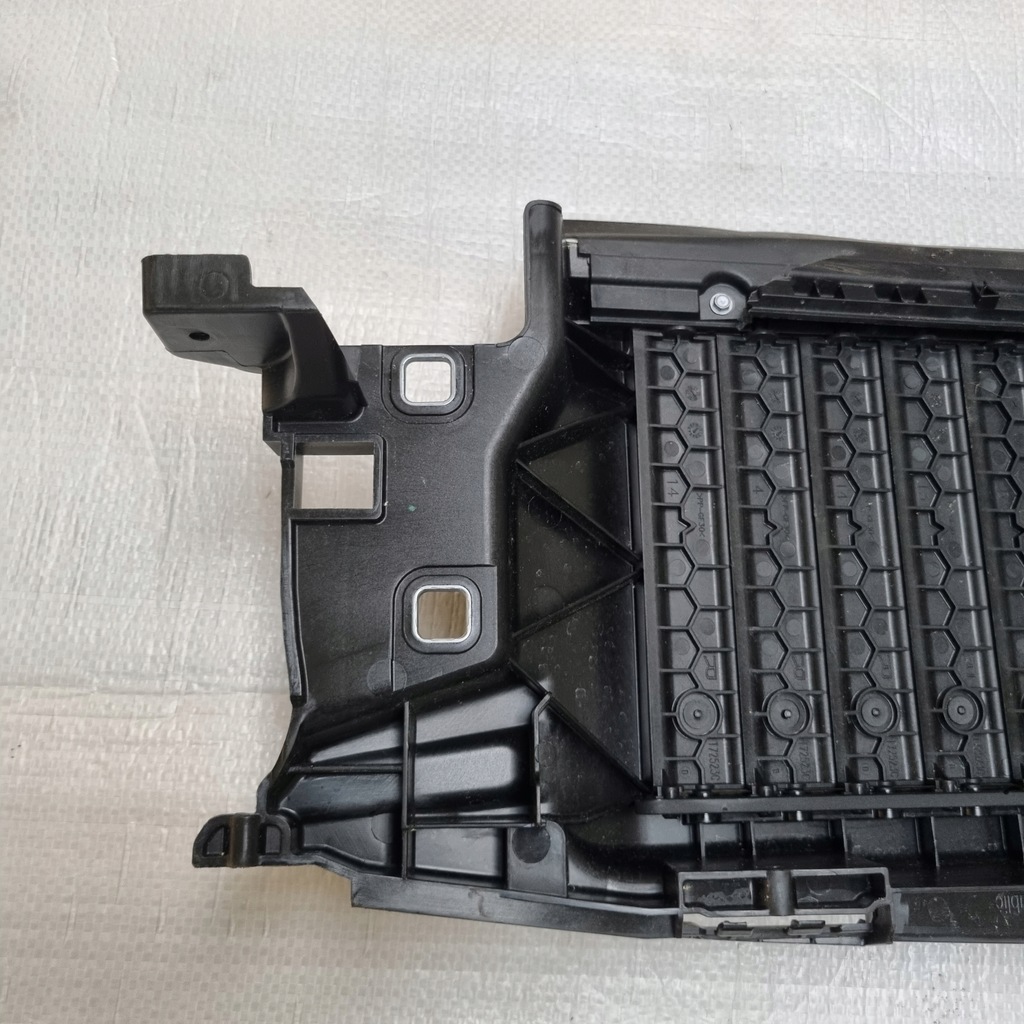 фото №13, Mercedes c klasa 206 w206 жалюзи впуск a2066224000