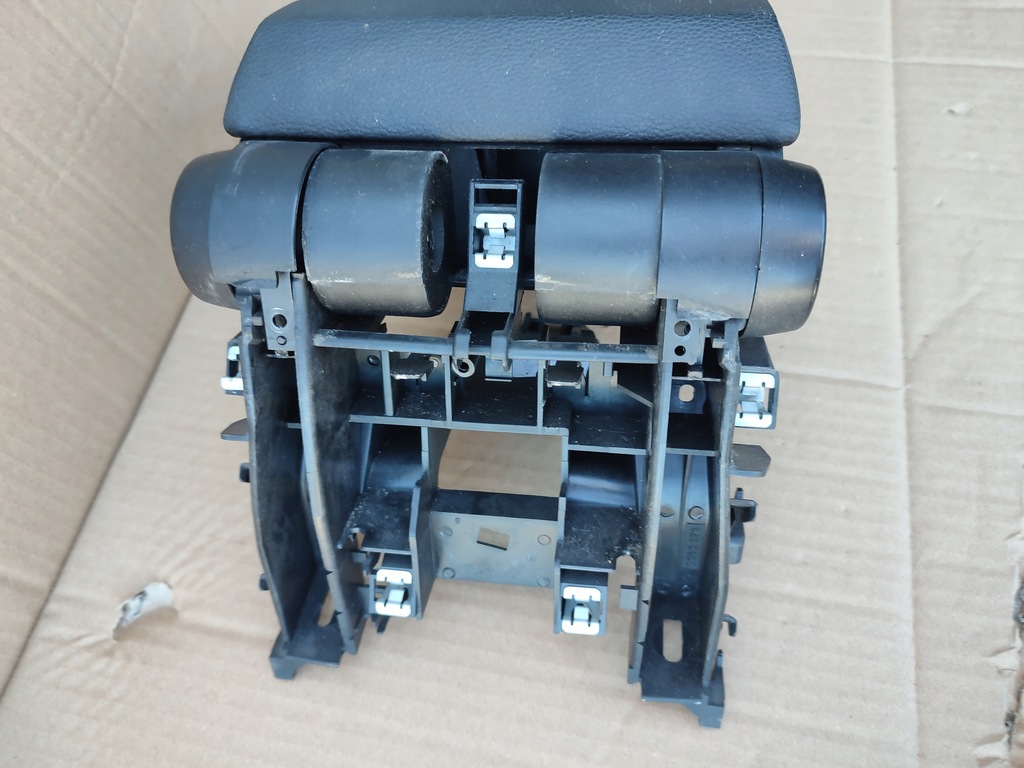 фото №6, Подлокотник bmw 1 e87 lift europa