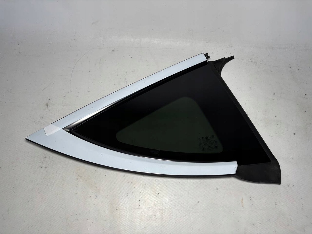 фото №1, Скло кузовна права tesla model y