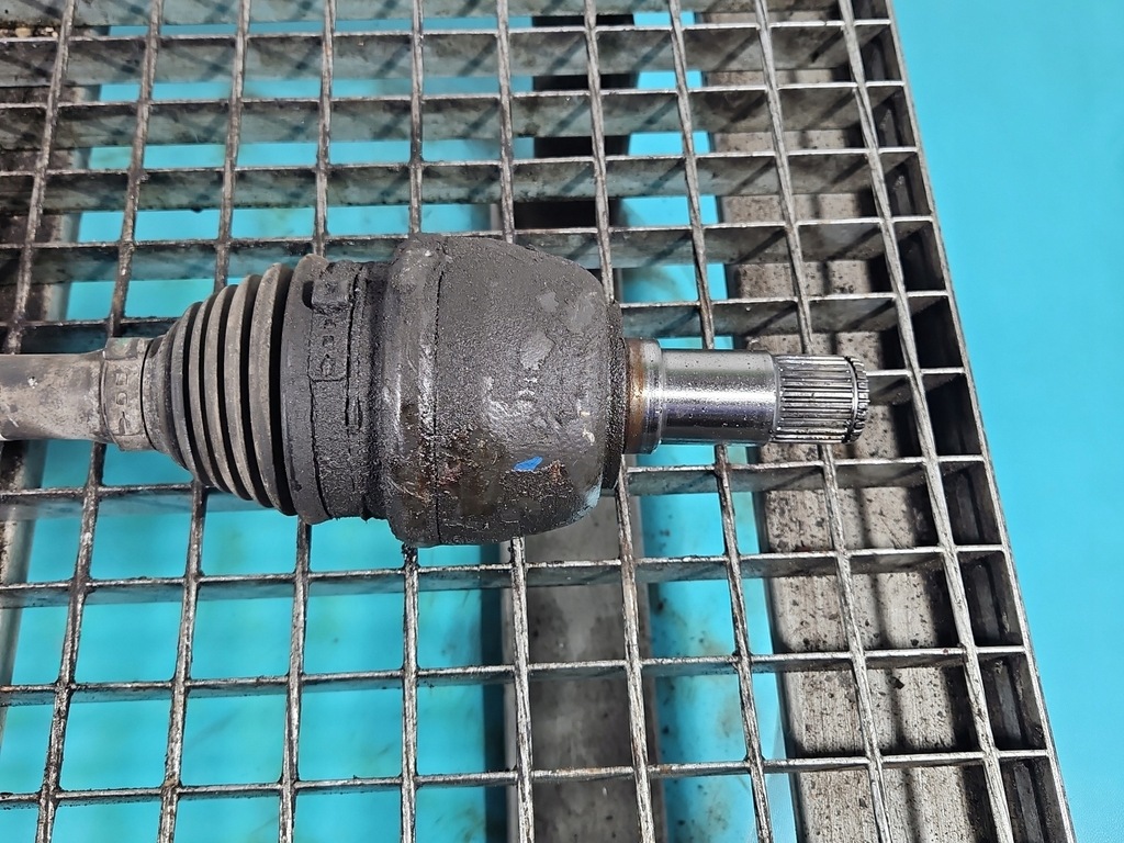 фото №2, Привідний вал перед ліва mercedes w246 1.8 cdi автоматична коробка передач