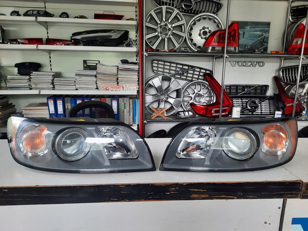 фото №1, Фара volvo v50 правий
