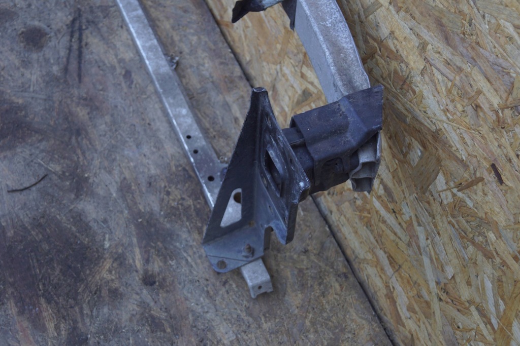 Opel corsa d балка бампера перед ż273 Доставка