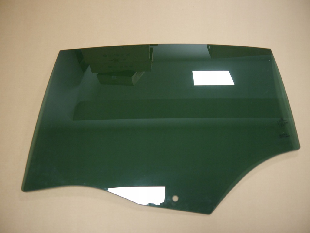 фото №1, Vw passat b8 стекло левая задняя 3g5845025a 2015r