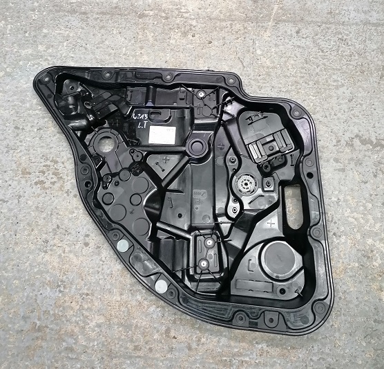 фото №1, Mercedes w205 w213 подъемник стекло левый задняя