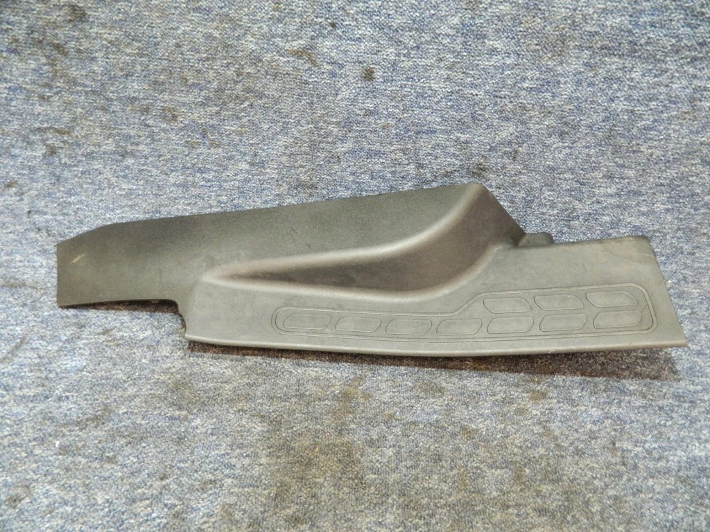 фото №1, Пластик захист поріг 735456756 fiat doblo 2 ii combo d 2010- права задня