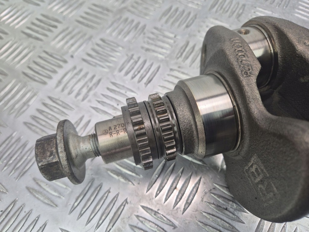 Wał колінчастий mercedes a160 w176 r2700001 m270 в Україні
