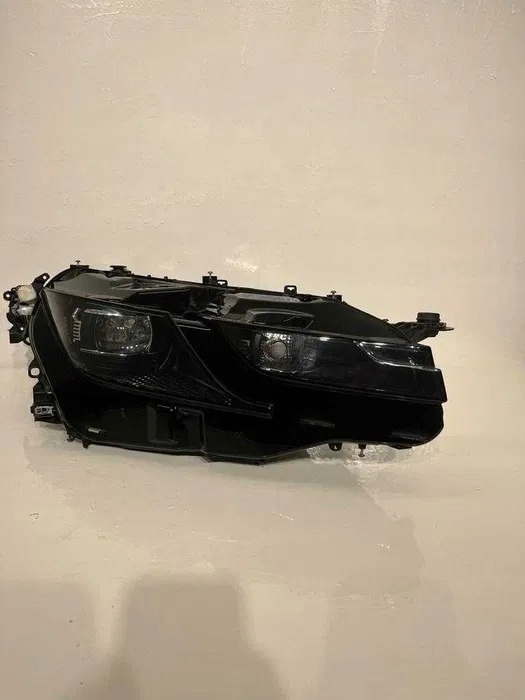 фото №1, Лампа правая full led vw arteon