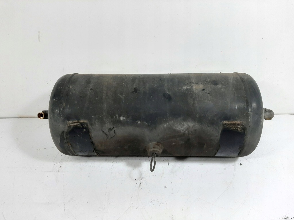 Scania r410 euro6 poj 12742 302kw 14r бак воздуха 15l 1360401 Киев