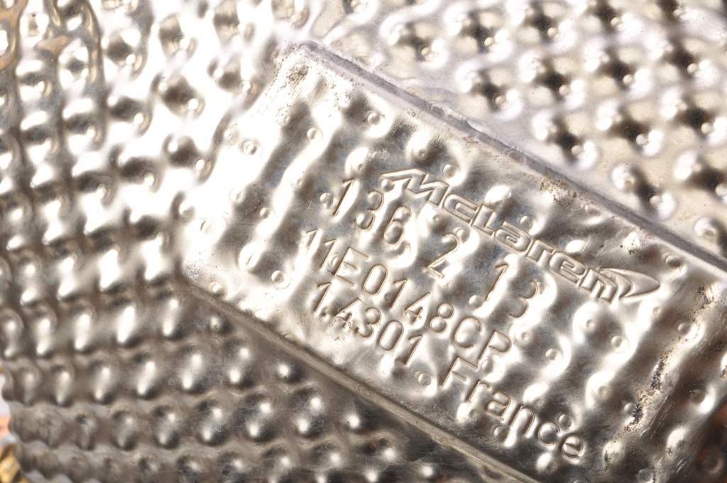 Mclaren mp4 spider накладка теплова 11e0148cp Ціна