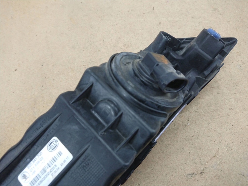 фото №11, Skoda superb 3 iii 15- 3v противотуманная фара передний правый